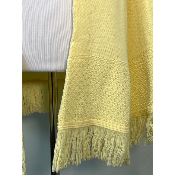 Vintage Poncho Cape One Size Yellow Fringed 60s 70s Mod Open Front Sweater - Picture 3 of 10